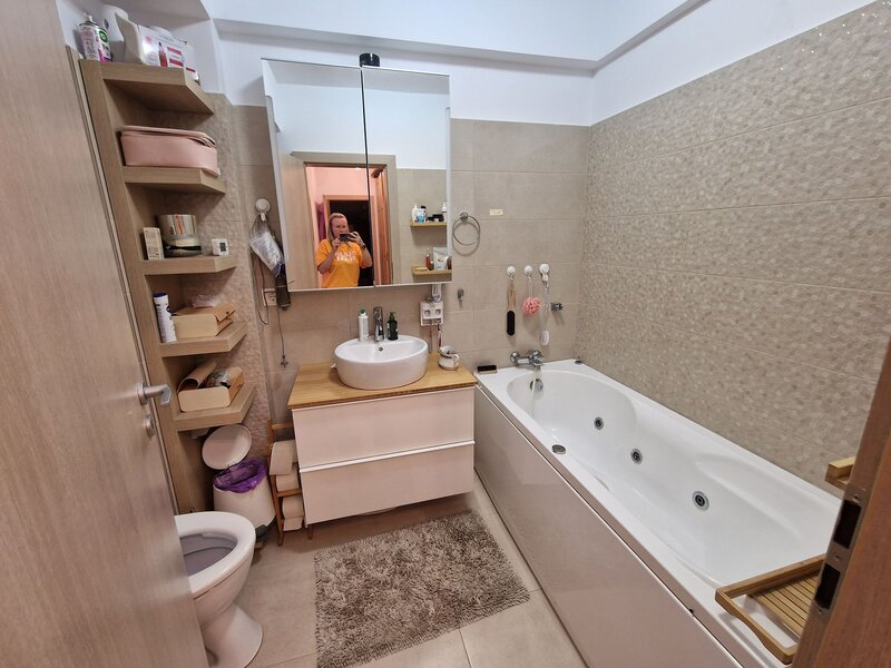 Drumul Taberei 3 camere decomandat 86mp Prelungirea Ghencea